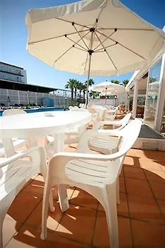 El Lago Hotel 3*